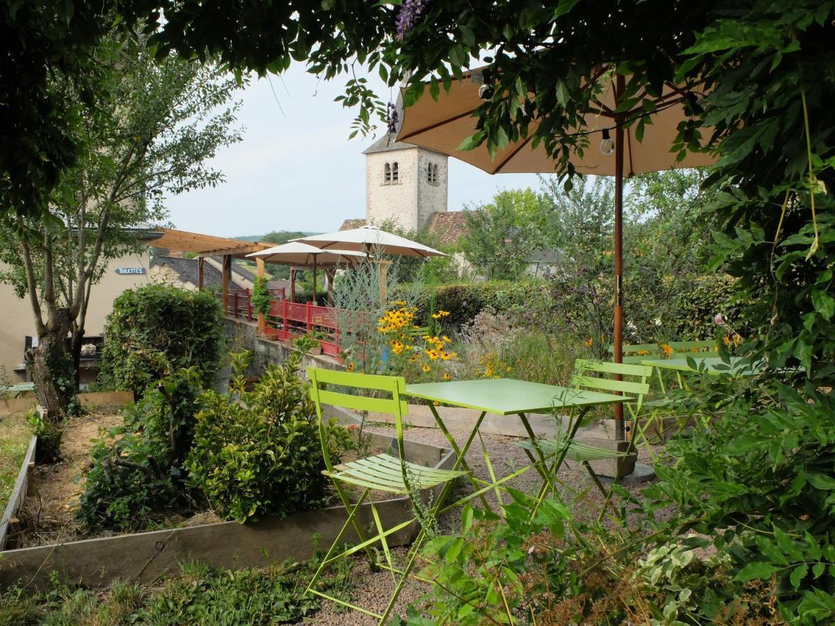 Auberge De Poil Esterno foto
